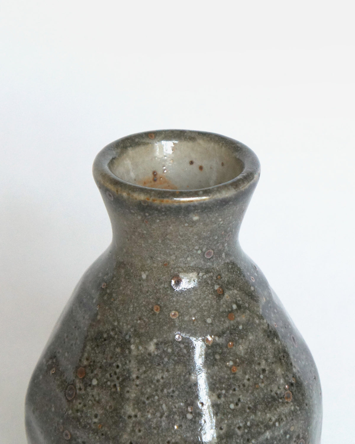 Sake Vase 184