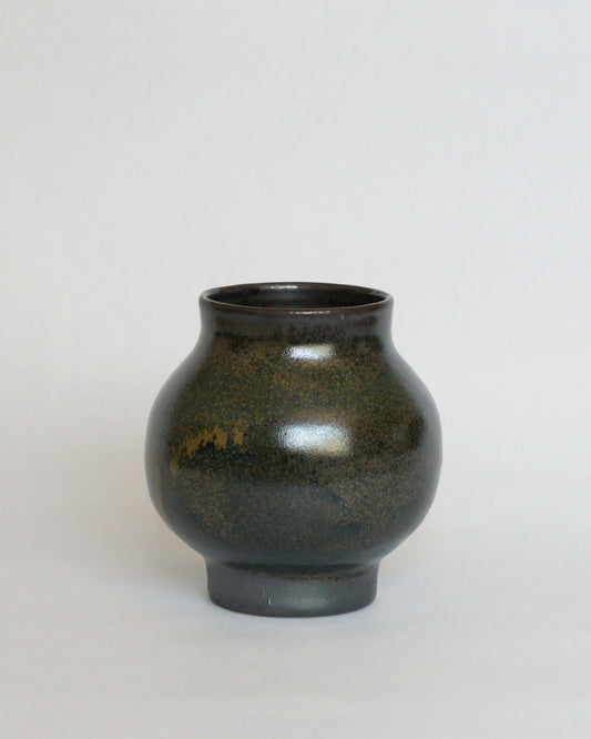 Round Vase