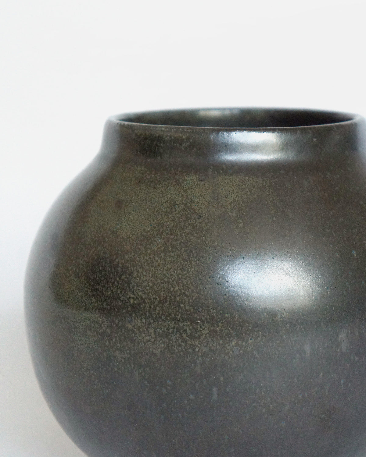Round Vase 317